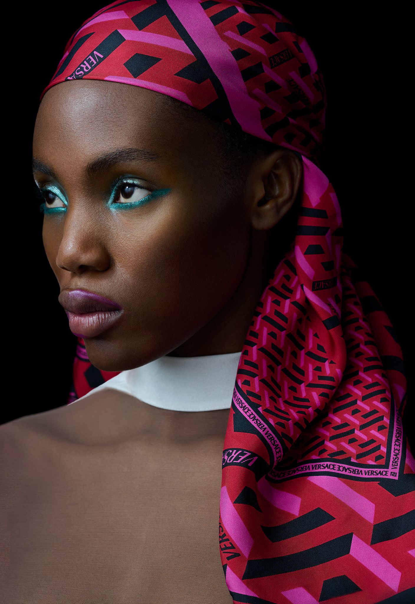 Pre-retouched base image before adding the AI jewellery
