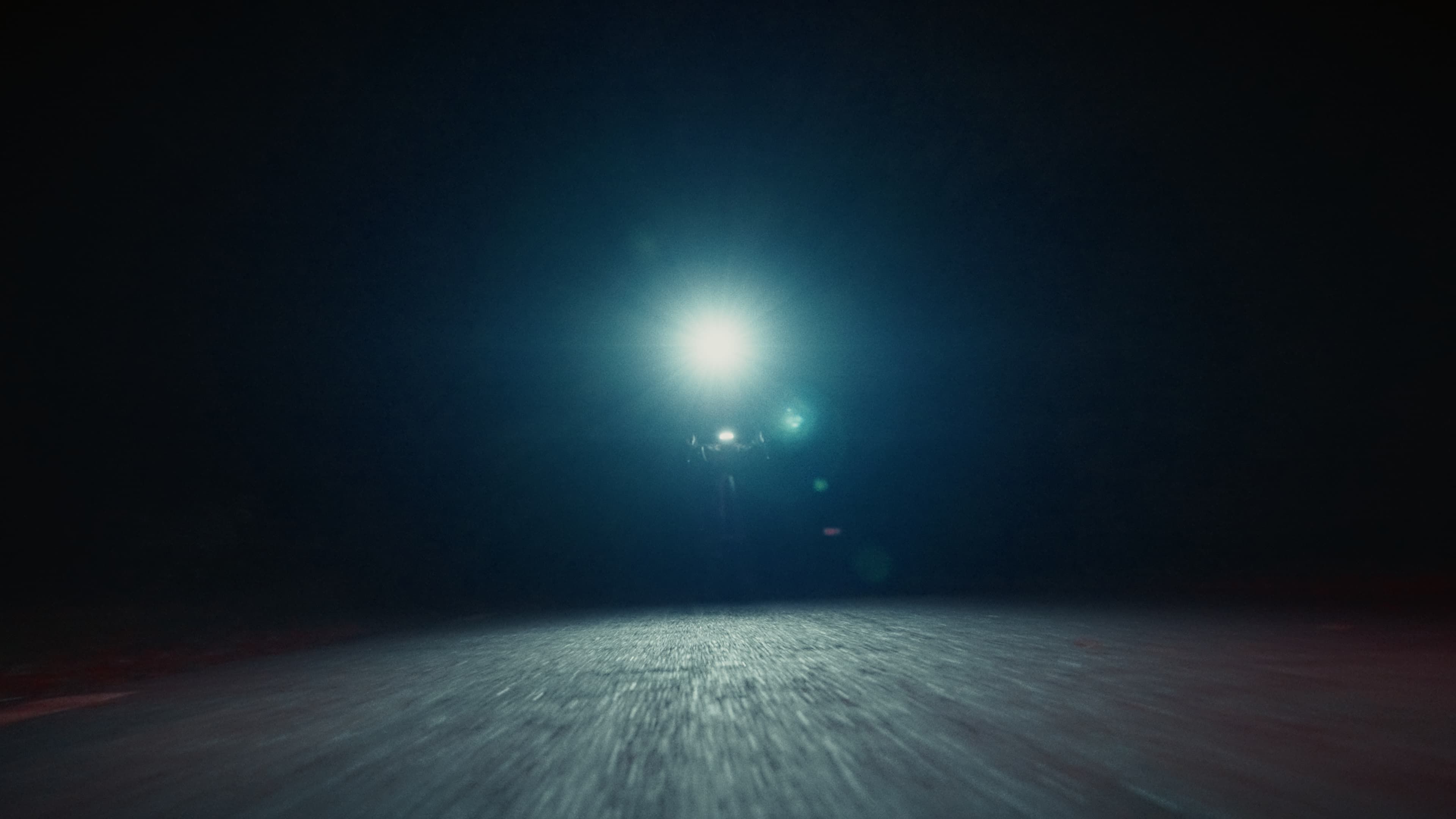 Entre deux mondes — arrivée de nuit